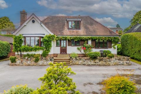 4 bedroom detached house for sale, Tamworth Road, Lichfield.