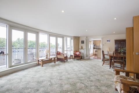 2 bedroom apartment for sale, Wadbrook Street, Kingston Upon Thames KT1