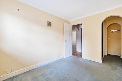 25 Vellum Drive, Carshalton, SM5 2TL