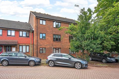 25 Vellum Drive, Carshalton, SM5 2TL