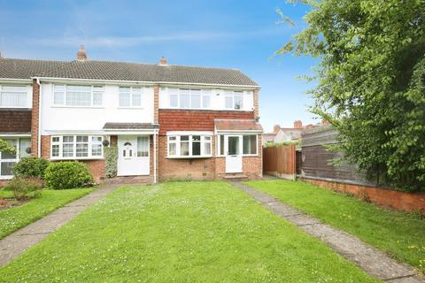 3 bedroom end of terrace house for sale, Rutland Avenue, Nuneaton