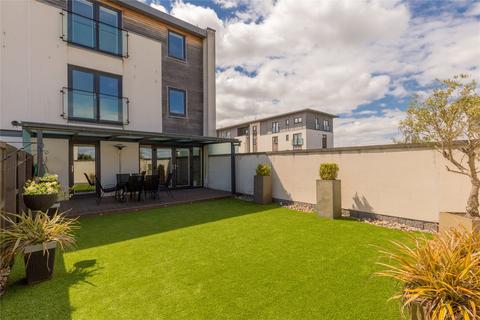 5 bedroom terraced house for sale, Burnbrae Grove, Edinburgh, Midlothian