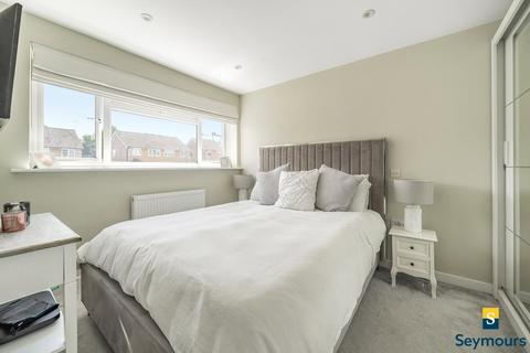 5 Heron Close, Guildford, GU2 9PH