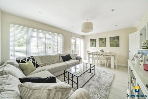 3 bedroom terraced house for sale, Heron Close, Surrey GU2