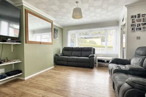 10 Birchdale, Hythe, Southampton, SO45 3HX