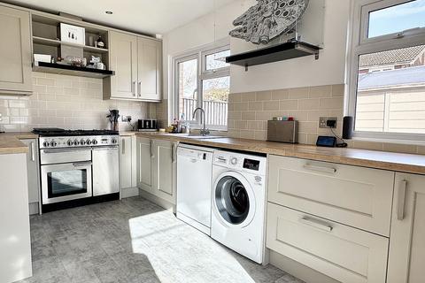 10 Birchdale, Hythe, Southampton, SO45 3HX