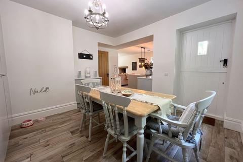 East Lodge Mill Place, Mountain Ash, CF45 4DH