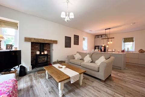 East Lodge Mill Place, Mountain Ash, CF45 4DH