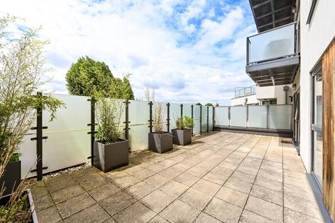2 bedroom flat for sale, Coombe Lane, Raynes Park, London, SW20