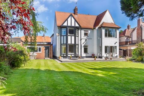 5 bedroom detached house for sale, Manor Road, Benton, Newcastle Upon Tyne