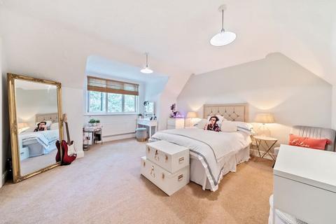 5 High Beeches Close, Purley, CR8 3JD