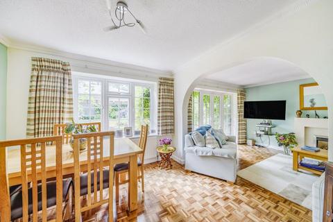 5 Fairways, Kenley, CR8 5HY