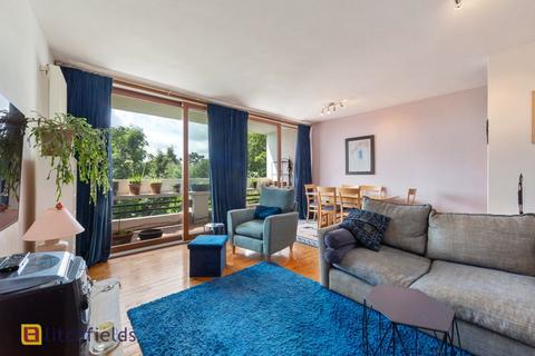 2 bedroom flat for sale, Southwood Lawn Road, Highgate, London, N6