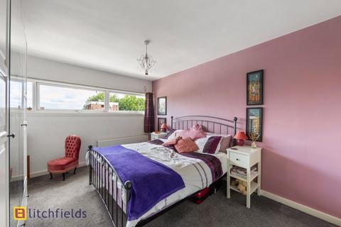 2 bedroom flat for sale, Southwood Lawn Road, Highgate, London, N6