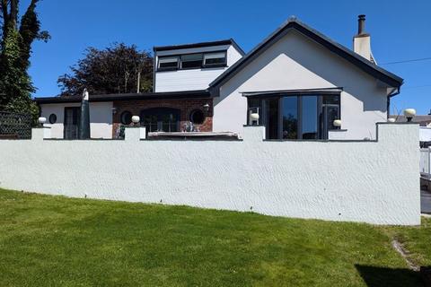 4 bedroom detached house for sale, Valley, Isle of Anglesey