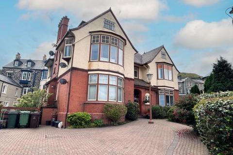 1 bedroom apartment for sale, Paradise Road, Penmaenmawr