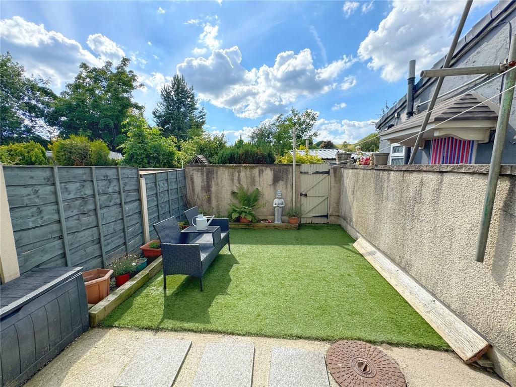 Rear Patio Yard