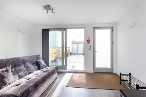 1 bedroom flat to rent, Pickstock Court, London WC1X