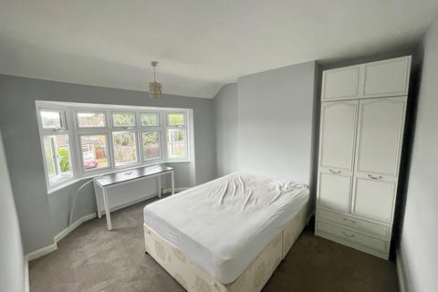4 bedroom semi-detached house to rent, Gisborne Road, CB1