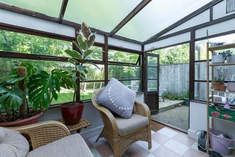 50a Blenheim Crescent, South Croydon, CR2 6BP