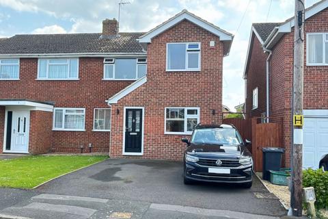 3 bedroom semi-detached house for sale, Beaumont Road, Longlevens, Gloucester