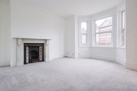 3 bedroom apartment for sale, Christchurch Road, Boscombe