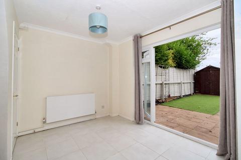 3 bedroom terraced house for sale, Hawthorn Walk, Hazlemere HP15