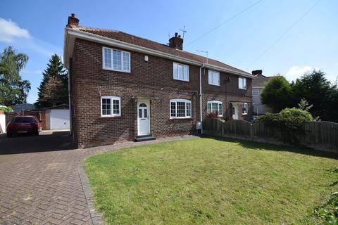 3 bedroom semi-detached house for sale, The Crescent, Doncaster DN11