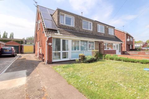 3 bedroom semi-detached house for sale, Warwick Road, Scunthorpe