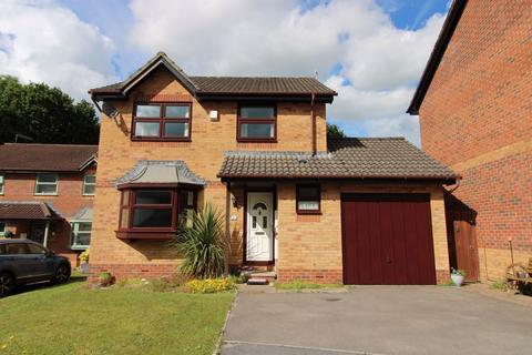 3 bedroom detached house for sale, De Grosmont Close, Abergavenny