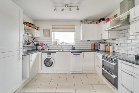 2 bedroom apartment for sale, Paragon Court, Wightman Road, London N8