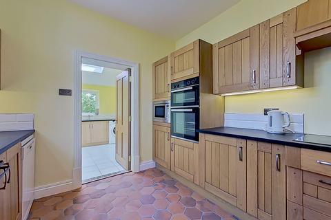 11 Upper Holland Road, Sutton Coldfield, B72 1SU