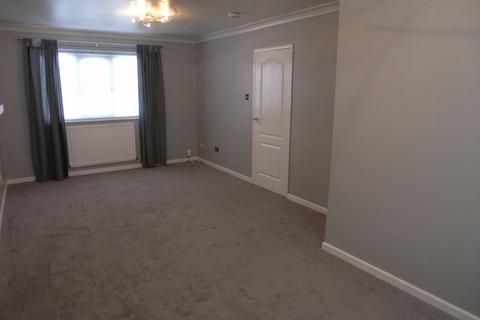 3 bedroom terraced house to rent, Allbut Street, Cradley Heath B64