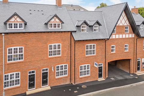 3 bedroom townhouse for sale, Bollands Court, Commonhall Street