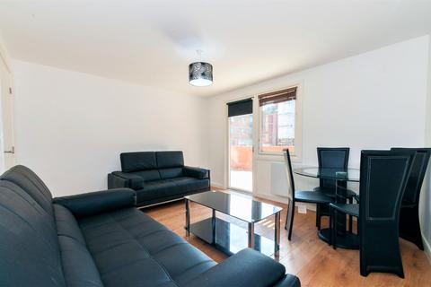 2 bedroom apartment for sale, North Crescent, Leeds