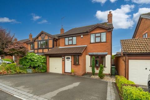 4 bedroom detached house for sale, Clover Lane, Kingswinford DY6