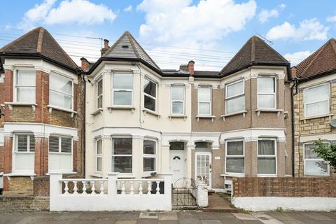 2 bedroom apartment to rent, Belmont Avenue, London N17