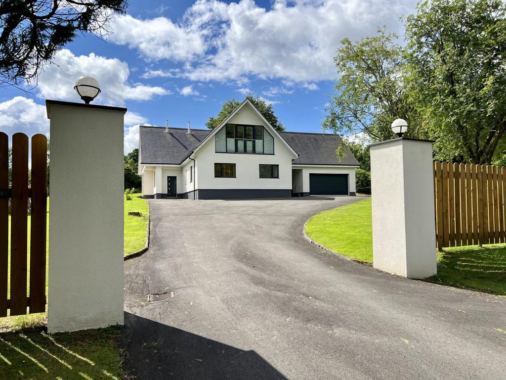 Rowantree, Planetree Park, Gatehouse - Williamson
