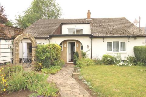 3 bedroom chalet for sale, Brook End, Potton, Bedfordshire