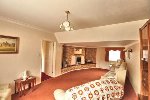 3 bedroom chalet for sale, Brook End, Potton, Bedfordshire