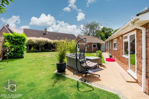 3 bedroom detached bungalow for sale, Strawberry Lane, Tiptree