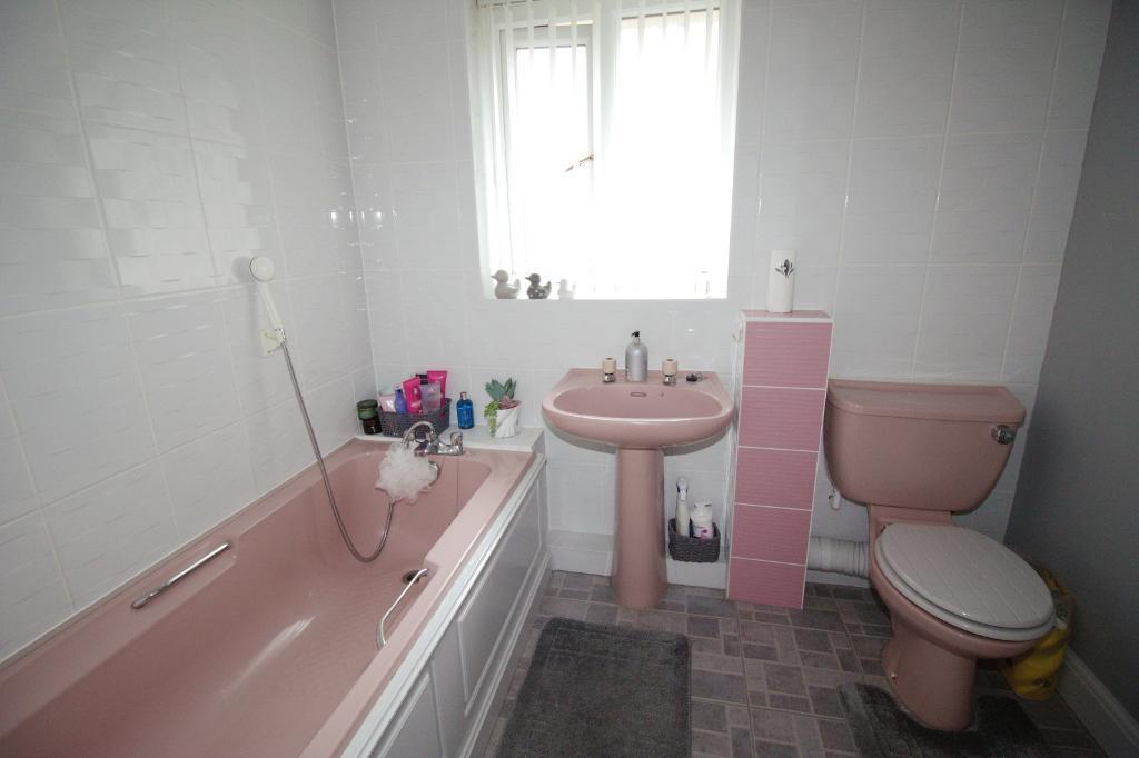 Main bathroom
