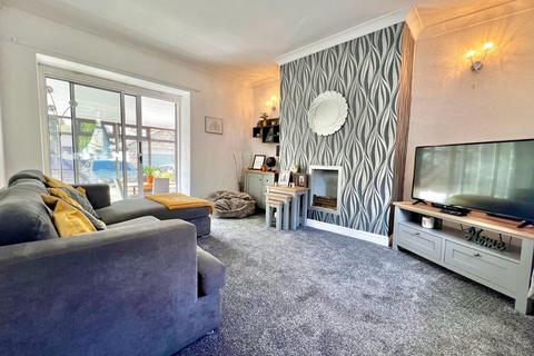 2 bedroom end of terrace house to rent, Back Lane, Horsforth, Leeds, West Yorkshire, LS18