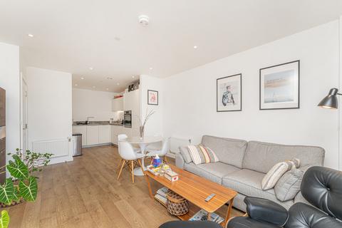 1 bedroom flat for sale, Chorley Court, Poplar E14