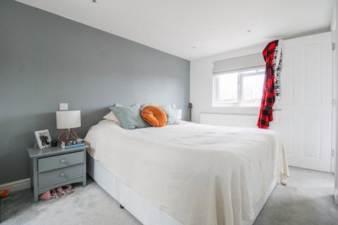 79 Pemdevon Road, Croydon, CR0 3QR