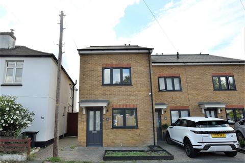 3 bedroom end of terrace house for sale, Dickensons Lane, London, SE25