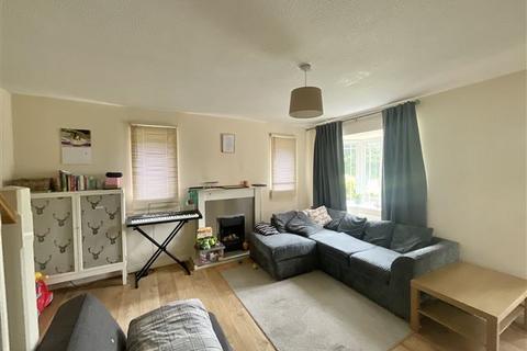 3 bedroom semi-detached house for sale, Lyminton Lane, Treeton, Rotherham, S60 5UG