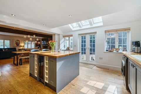 1, Widmore Cottages Bradden Lane, Gaddesden Row, Hemel Hempstead, HP2 6JB