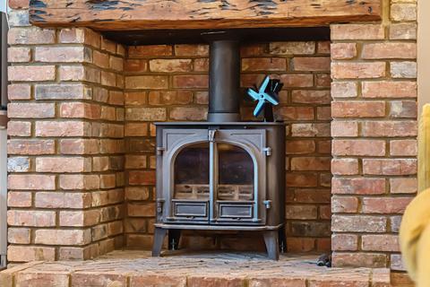 1, Widmore Cottages Bradden Lane, Gaddesden Row, Hemel Hempstead, HP2 6JB