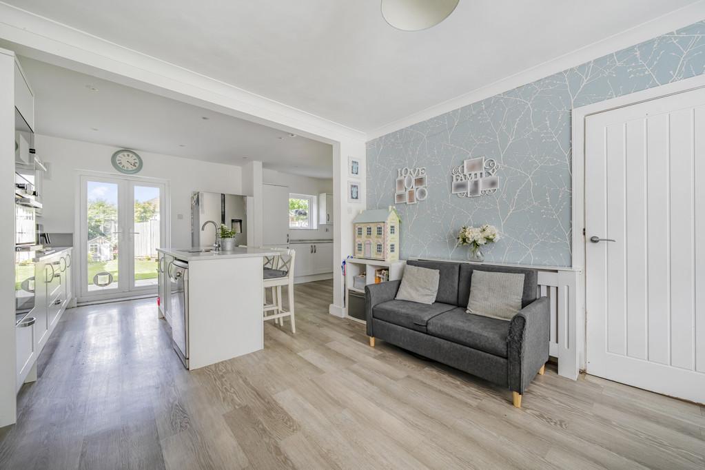 Kitchen / Reception
